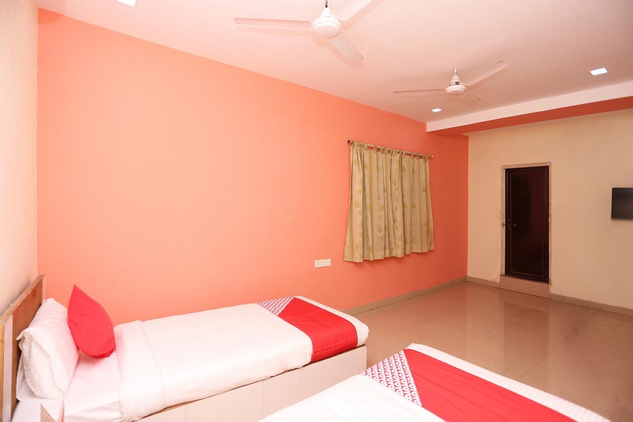Hotel Oyo 14354 Amar Marriage Palace Dharmpura Exteriér fotografie
